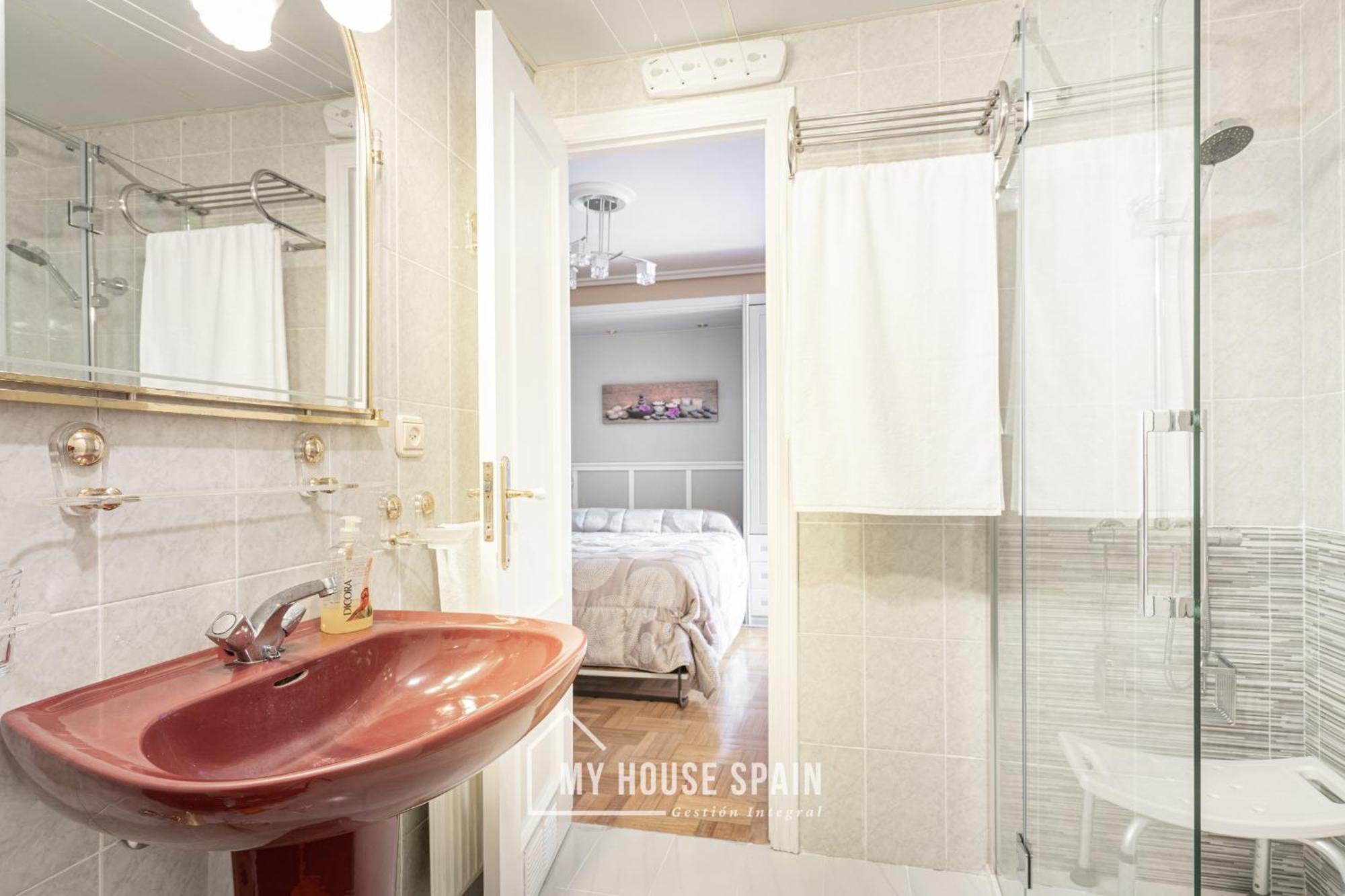 Myhousespain - Amplio Apartamento Con Vistas En Pleno Centro Gijón Esterno foto